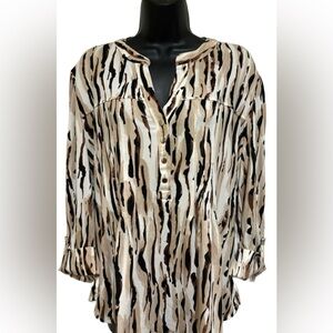 Stylish Women's Animal Print Blouse⭐️NWT⭐️